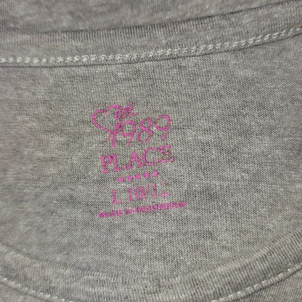 The Children's Place Graphic Tee Kids L 10/12 Gray Excellent Ruched Shoulder